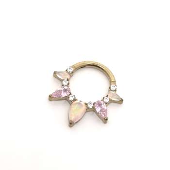 Pinky gold daith